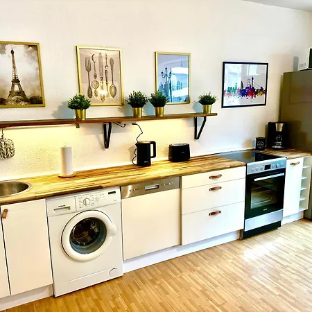 Lejlighed Pempelfort, Zentral, Balkon, Zu Fuss Zur Koe & Stadt, Netflix *